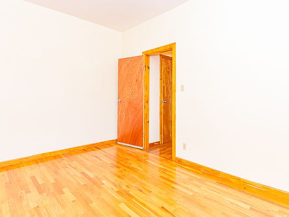 5th image of 281 Crown St #A8