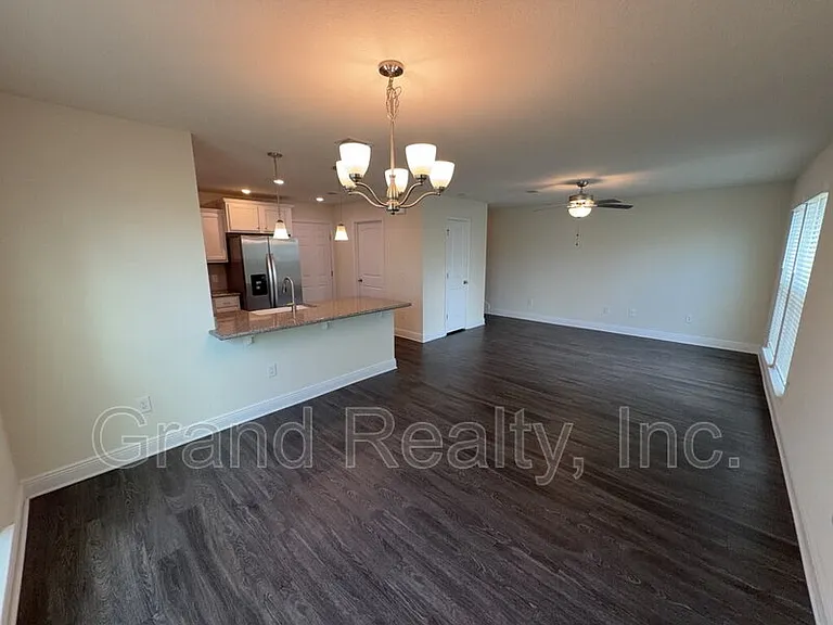 4393 Village Oak Ln — Photo 2