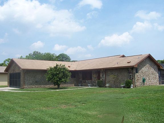 Thick Rock Stucco makes the house very efficient for heat an