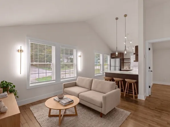2 Donnybrook Ave, Greenville, SC 29609