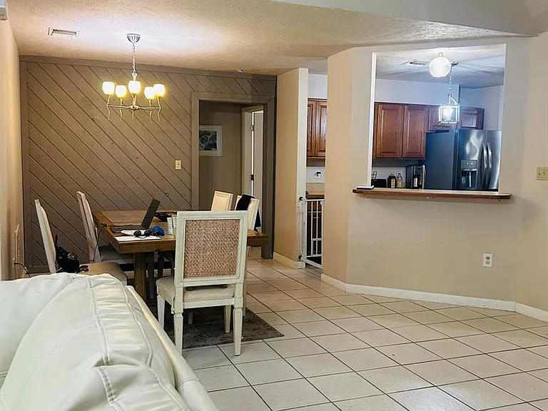 591 Darien Ave SW — Photo 6