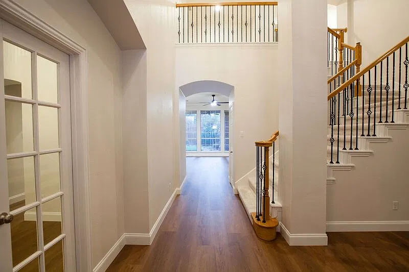 4 bed, 3.5 bath, 3662 sqft, $3,700 — Photo 4