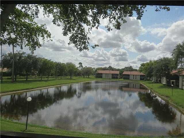 Home For Sale In Palm Chase Lakes