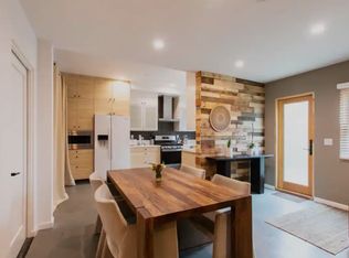 576 Hermes Ave #1A, Encinitas, CA 92024