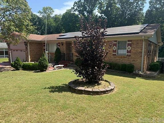 3rd image of 112 Berkshire Cir
