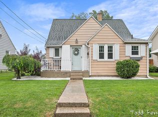 937 Aberdeen St NE, Grand Rapids, MI 49505