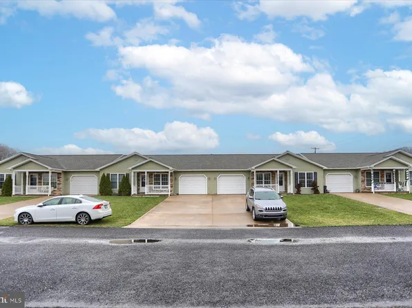 23 Rome Ct, Mount Pleasant Mills, PA 17853