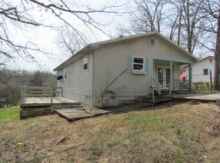 1016 Lake Rd, Merriam Woods Village, MO 65740