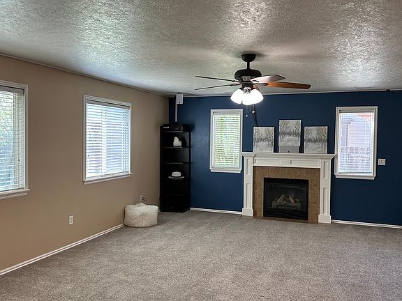 Leaving room 
First floor