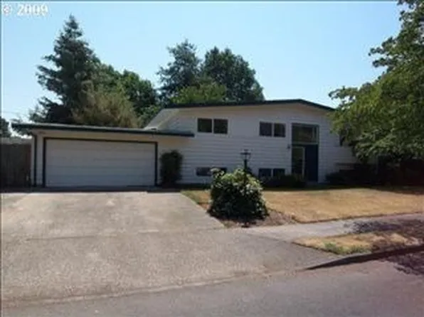 19630 NE Clackamas Ct, Portland, OR 97230