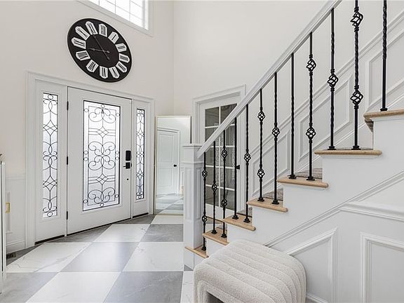 4th image of 14 Sables Way