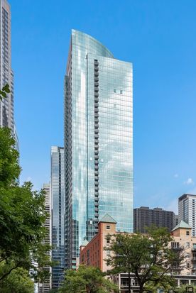 Mcclurg Court Apartments In Chicago Il