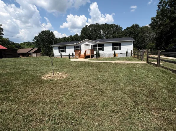 24 Franklin Dr, Cartersville, GA 30120