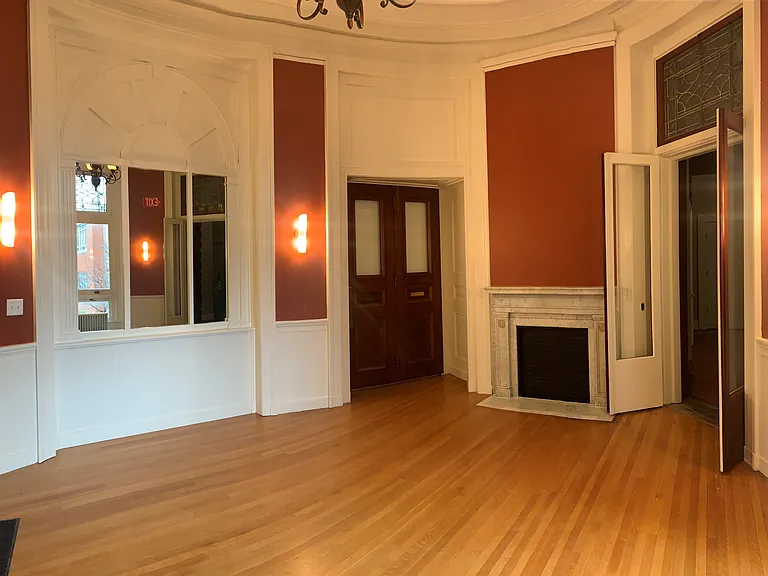 Breakfast Room
