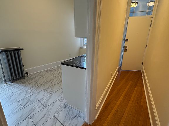 4th image of 91 Mount Vernon St #52
