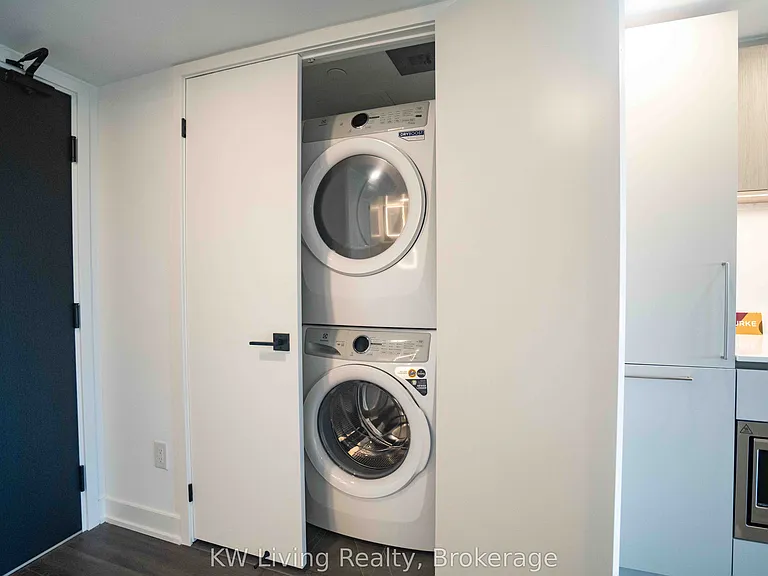 609 Sherbourne St #1105 — Photo 9