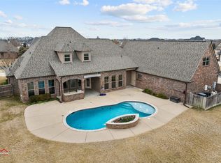 427 Kingston Plantation Blvd, Benton, LA 71006