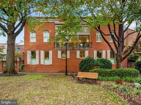 121 W Lee St, Baltimore, MD 21201