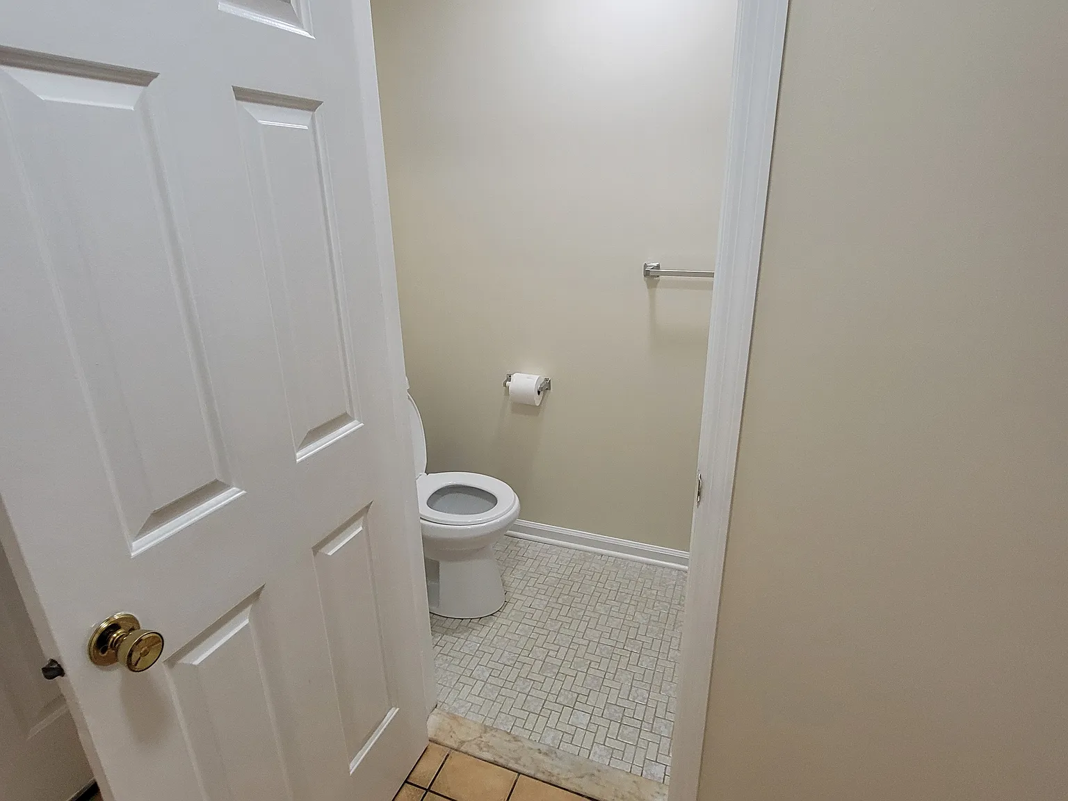 3 bed, 2.5 bath, 1319 sqft, $2,500 — Photo 4