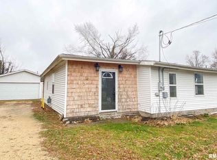 18810 13th St, Fulton, IL 61252