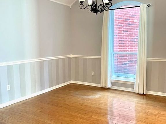5th image of 9024 Winding River Dr