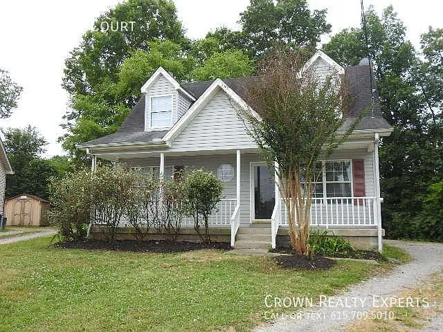 805 Albin Court (NEW) — Photo 2