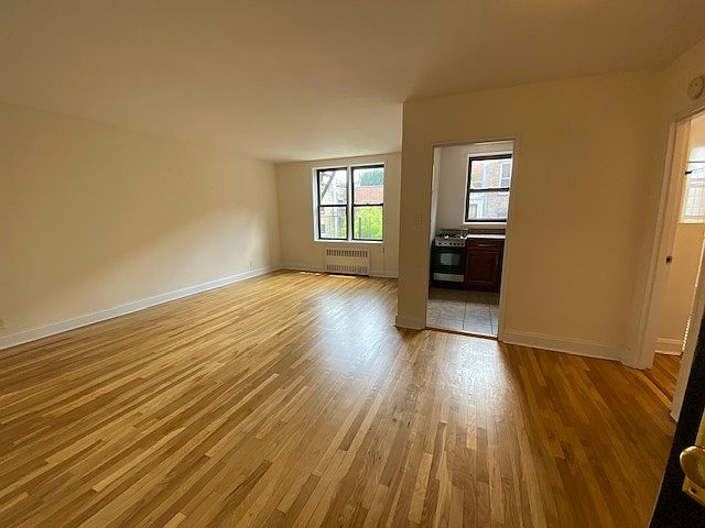 1st image of 110 Bank St APT 4H