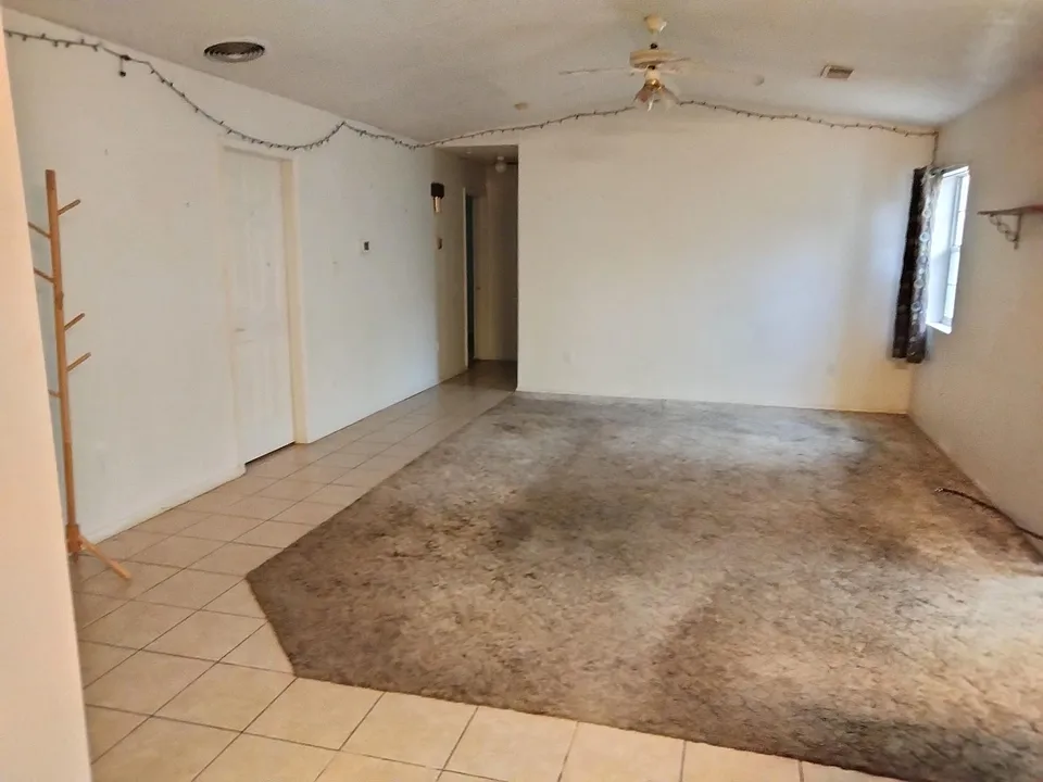 1147 Camino Del Rey Dr