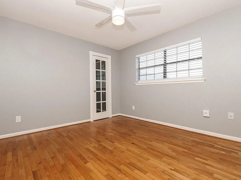 2919 Wentworth St #D — Photo 17
