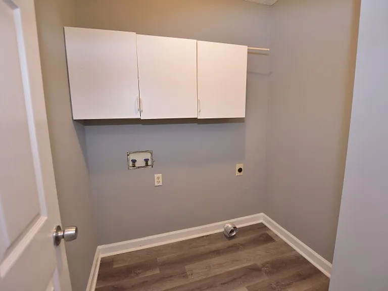 122 Tonya Ct — Photo 10