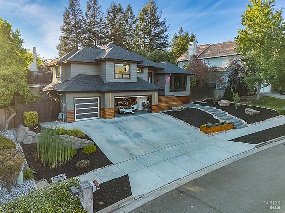 3rd image of 1515 San Ramon Way