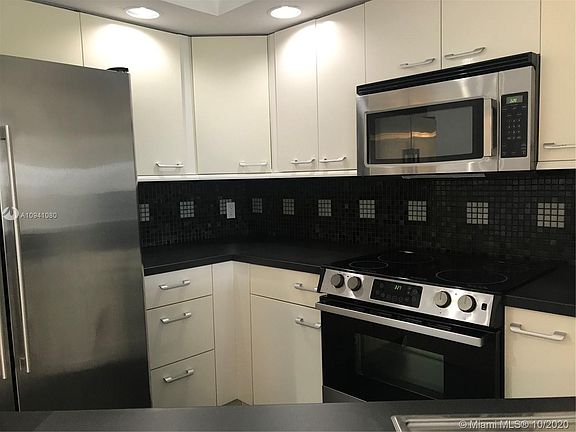 5th image of 3350 Pinewalk Dr N APT 1435