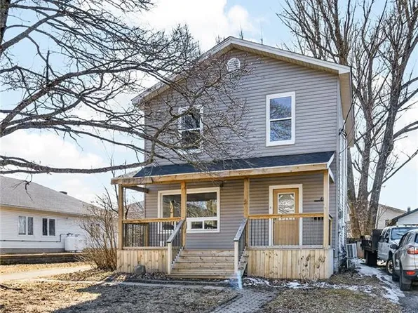 46 Lefurgey Ave, Moncton, NB E1C 7G3