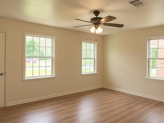 5th image of 2275 Victory Ln