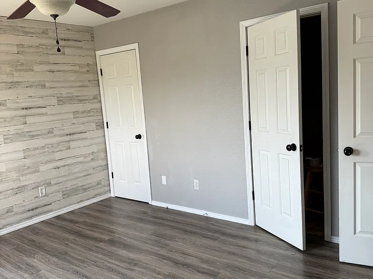 112 Mallard Dr — Photo 5