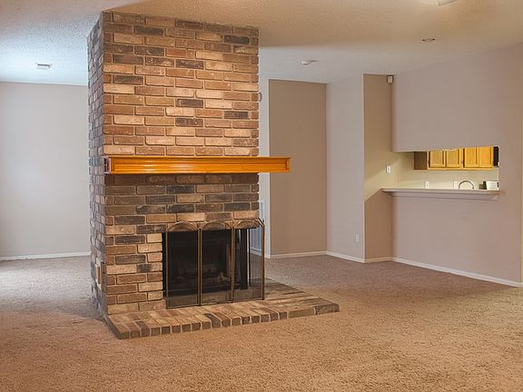 Living room looking towards dinning room