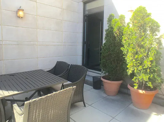 Rented by Bohemia Realty Group | media 28
