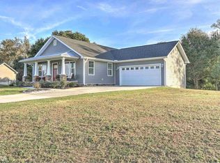 217 Ridgeview Ln, Lavonia, GA 30553