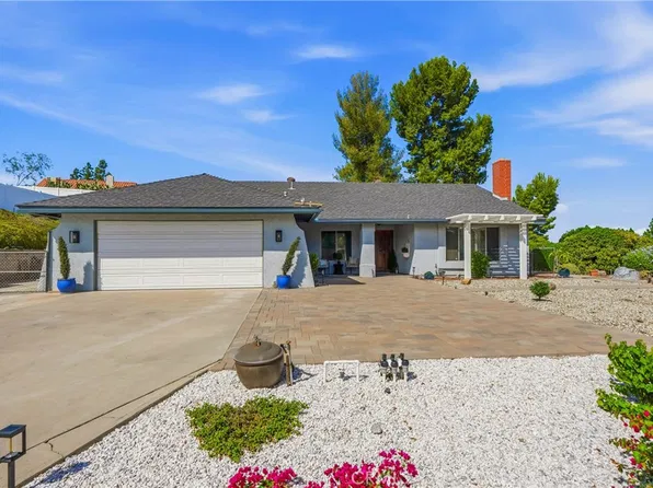 15621 Saddleback Rd, Riverside, CA 92506