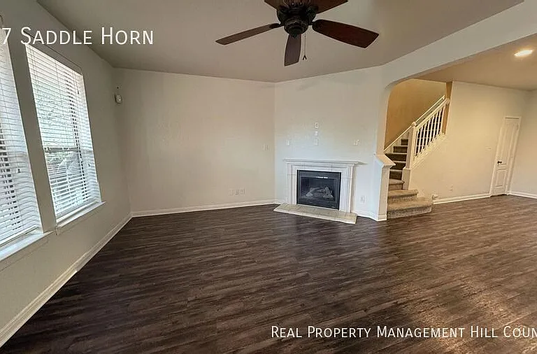 137 Saddle Horn — Photo 2