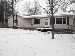 6710 Cline Rd, Fruitport, MI 49415