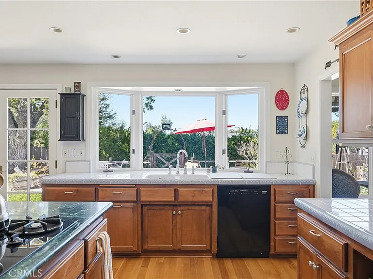 2611 Janin Way — Photo 12