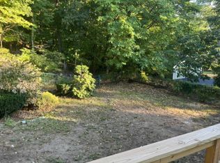 27 Northrop St, Hopedale, MA 01747