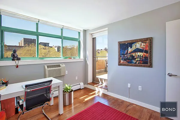 Sold by Bond New York | media 4