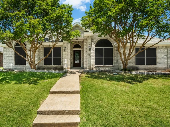 6610 Falcon St, Rowlett, TX 75089