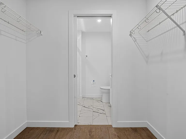 265 Wolf Willow Blvd SE #1517-517 — Photo 16