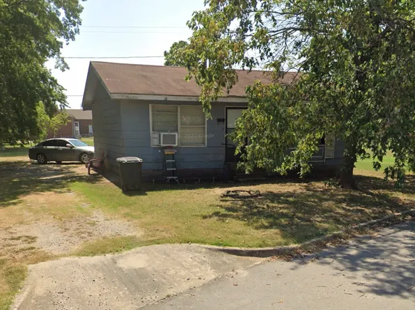 816 S Echo St, Holdenville, OK 74848
