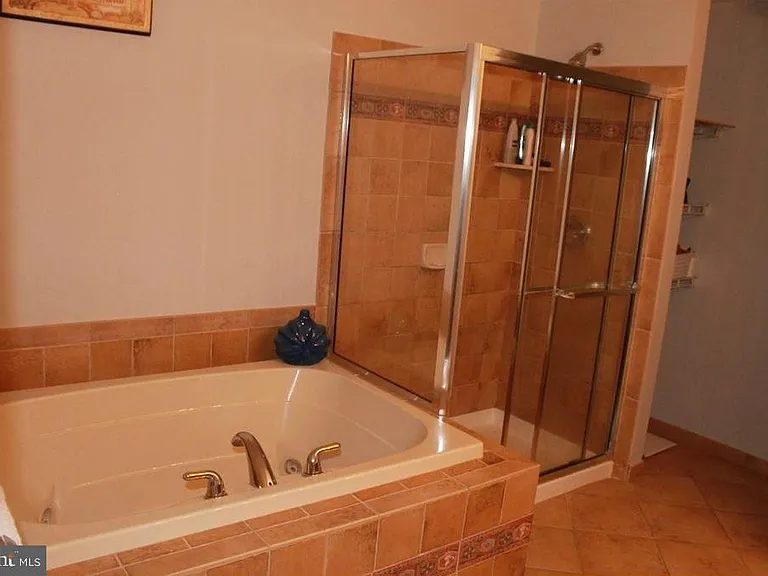 45 Caleb Ln — Photo 16