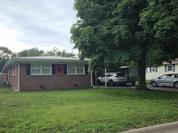 1639 Montana St, El Dorado, KS 67042