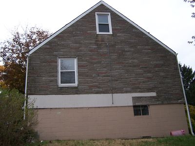 325 Collins Dr, Pittsburgh, PA, 15235
